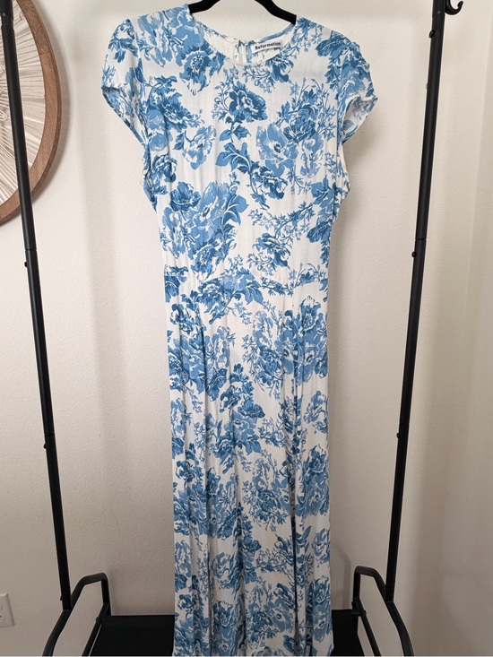 Reformation Dresses & Skirts - Blue Floral Maxi Dress - Reformation Gavin dress